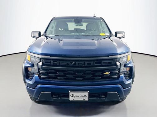 Northsky Blue Metallic 2022 Chevrolet Silverado 1500 Custom