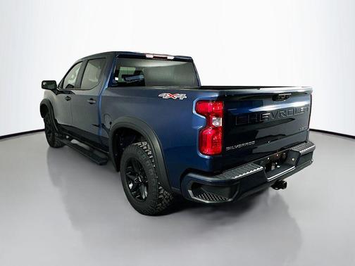 Northsky Blue Metallic 2022 Chevrolet Silverado 1500 Custom