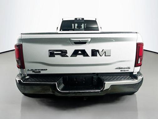 Bright White Clearcoat 2026 RAM 3500 Limited
