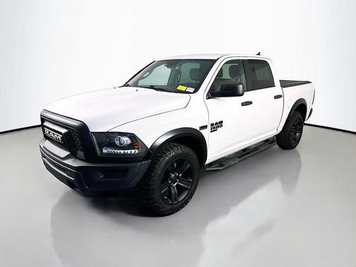 Bright White Clearcoat 2021 RAM 1500 Classic Warlock Crew Cab 4x4 5'7' Box
