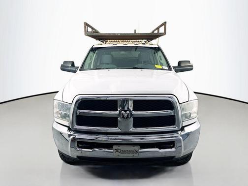Bright White Clearcoat 2018 RAM 2500 Tradesman Crew Cab 4x4 8' Box