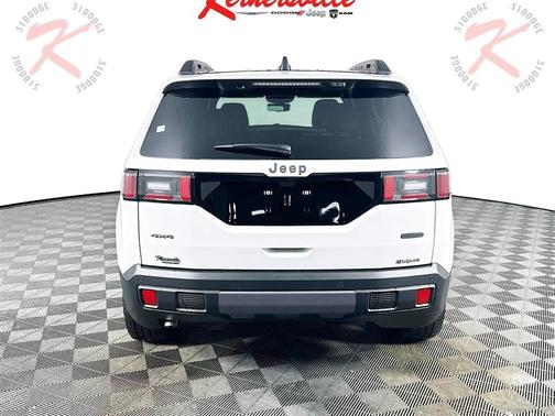 2026 Jeep Cherokee Overland