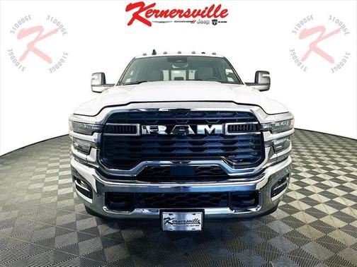 2025 RAM 2500 Tradesman Crew Cab 4x4 6'4' Box