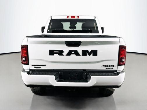 2026 RAM 2500 Big Horn Crew Cab 4x4 6'4' Box