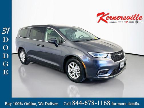 Granite Crystal Metallic Clearcoat 2023 Chrysler Pacifica Touring L
