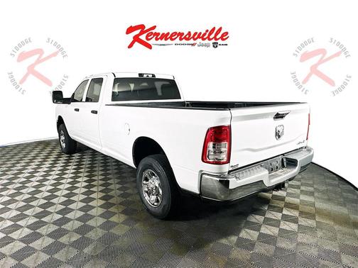 2024 RAM 3500 Tradesman Crew Cab 4x4 8' Box
