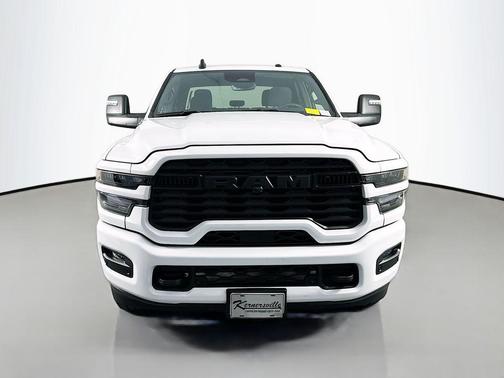 Bright White Clearcoat 2025 RAM 2500 Big Horn Crew Cab 4x4 6'4' Box