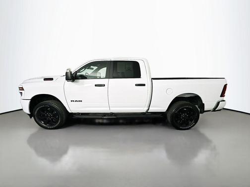 Bright White Clearcoat 2025 RAM 2500 Big Horn Crew Cab 4x4 6'4' Box