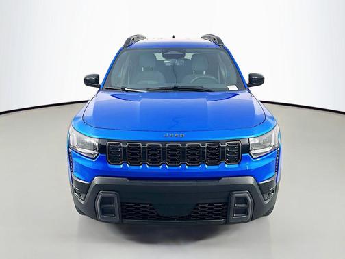 Hydro Blue Pearlcoat 2026 Jeep Cherokee Laredo 4x4