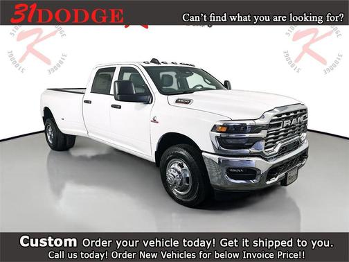 2026 RAM 3500 Tradesman Crew Cab 4x2 8' Box