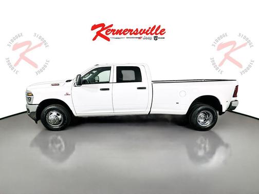 2026 RAM 3500 Tradesman Crew Cab 4x2 8' Box