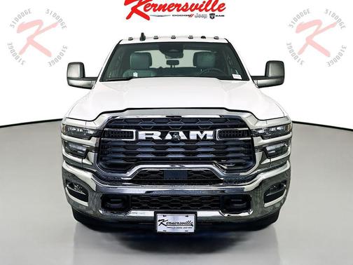 2026 RAM 3500 Tradesman Crew Cab 4x2 8' Box