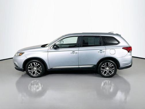 2017 Mitsubishi Outlander ES