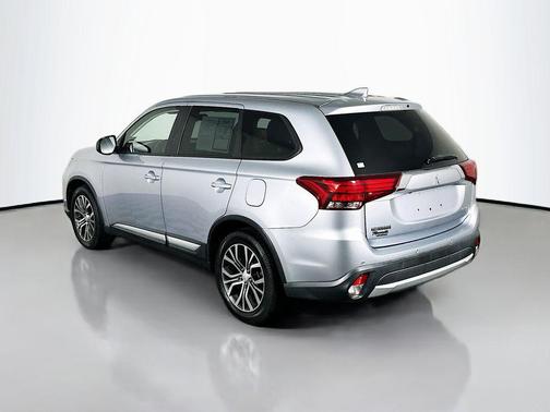 2017 Mitsubishi Outlander ES
