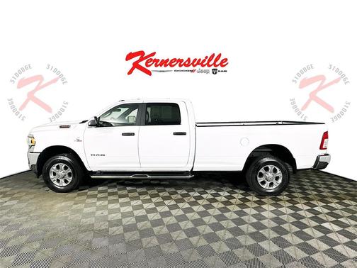 2022 RAM 3500 Big Horn Crew Cab 4x4 8' Box