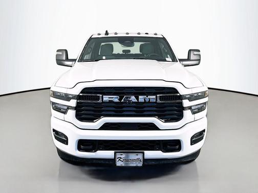 Bright White Clearcoat 2026 RAM 2500 Big Horn