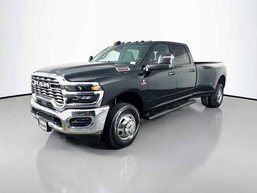 2026 RAM 3500 Tradesman Crew Cab 4x4 8' Box