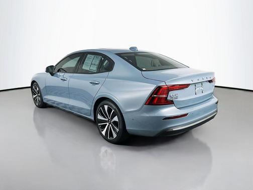 Denim Blue Metallic 2023 Volvo S60 B5 Ultimate Bright Theme