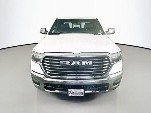 Bright White Clearcoat 2026 RAM 1500 Laramie