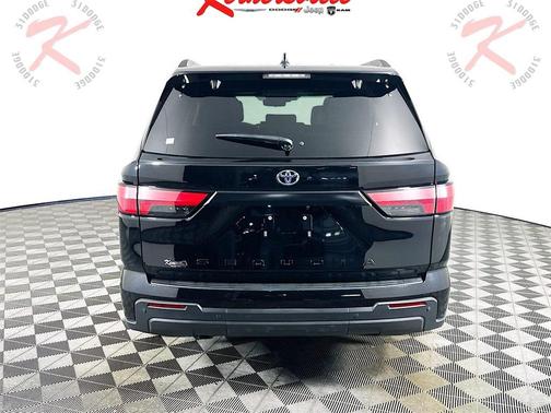 2024 Toyota Sequoia SR5