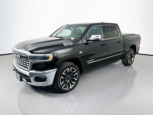Diamond Black Crystal Pearlcoat 2026 RAM 1500 Limited