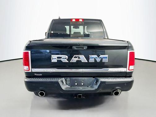 Brilliant Black Crystal Pearlcoat 2016 RAM 1500 Longhorn