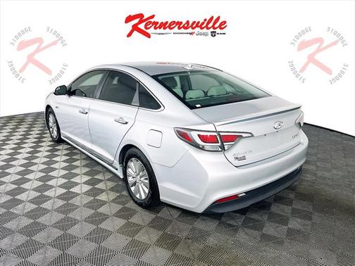 2017 Hyundai SONATA Hybrid SE