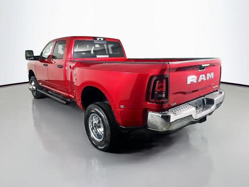 Molten Red Pearlcoat 2026 RAM 3500 Tradesman