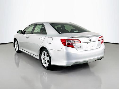 Classic Silver Metallic 2012 Toyota Camry SE