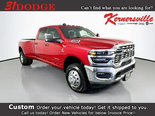 Molten Red Pearlcoat 2026 RAM 3500 Big Horn Crew Cab 4x4 8' Box
