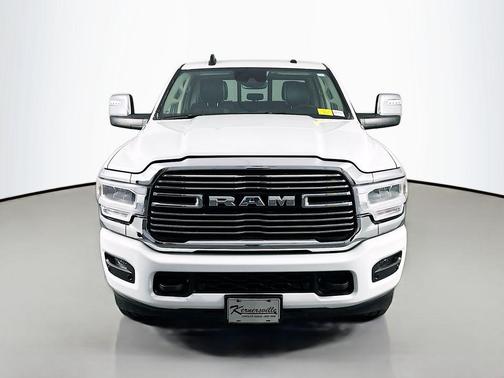 Bright White Clearcoat 2024 RAM 2500 Laramie Crew Cab 4x4 6'4' Box