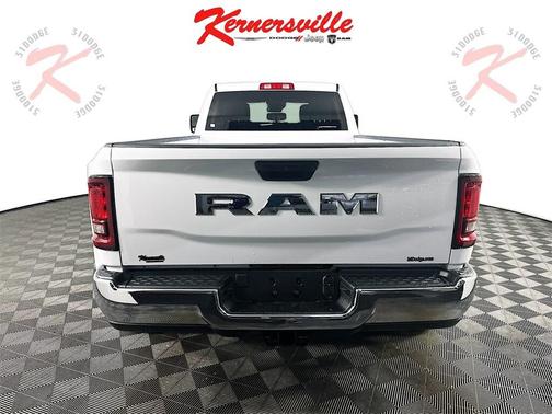 2025 RAM 3500 Tradesman Crew Cab 4x2 8' Box
