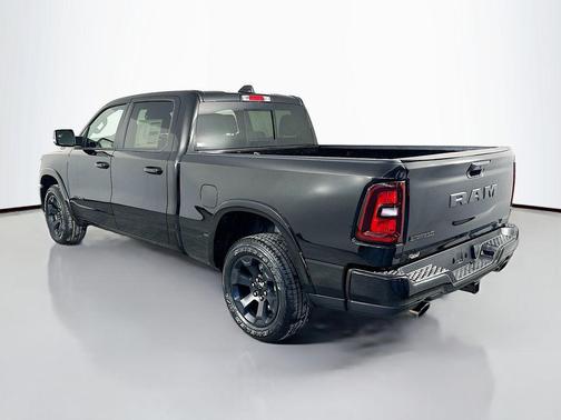 Diamond Black Crystal Pearlcoat 2026 RAM 1500 Big Horn/Lone Star