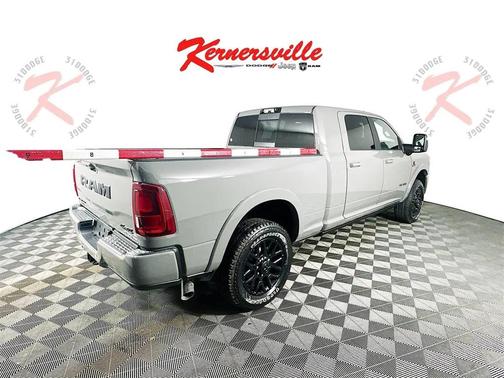 2026 RAM 3500 Laramie Night 14in