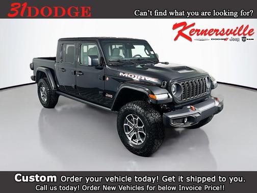 Black Clearcoat 2026 Jeep Gladiator Mojave 4x4