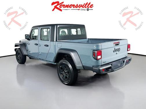2026 Jeep Gladiator Sport