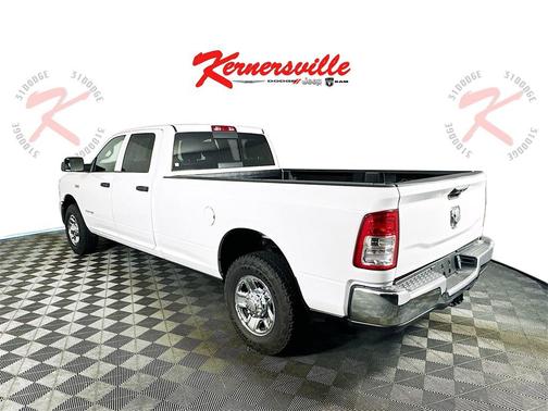 2022 RAM 2500 Tradesman Crew Cab 4x2 8' Box