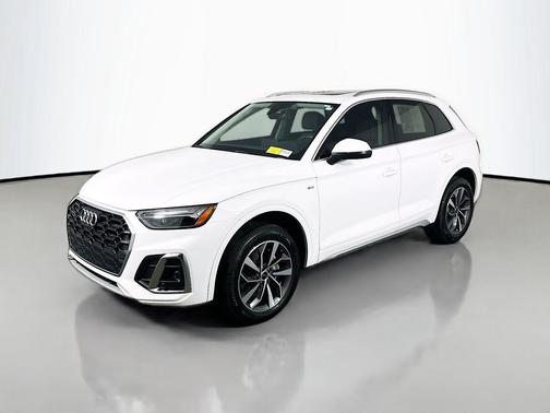 2023 Audi Q5 45 S line Premium Plus