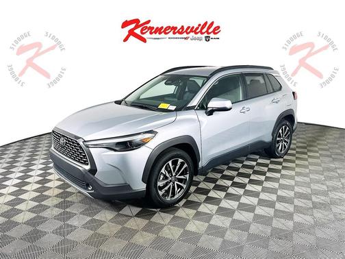 2024 Toyota Corolla Cross XLE