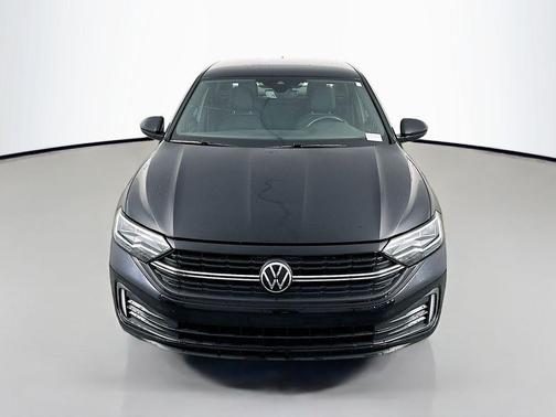 Deep Black 2023 Volkswagen Jetta 1.5T Sport