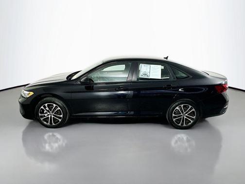 Deep Black 2023 Volkswagen Jetta 1.5T Sport