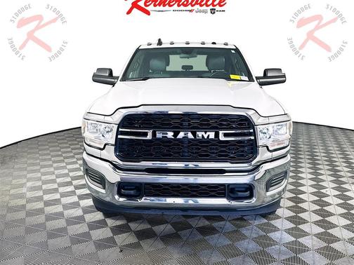 2022 RAM 2500 Tradesman Crew Cab 4x4 6'4' Box