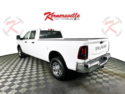 2026 RAM 3500 Tradesman Crew Cab 4x4 8' Box