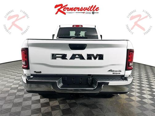 2026 RAM 3500 Tradesman Crew Cab 4x4 8' Box