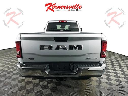 2026 RAM 2500 Tradesman Crew Cab 4x4 8' Box