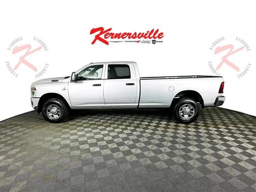 2026 RAM 2500 Tradesman Crew Cab 4x4 8' Box
