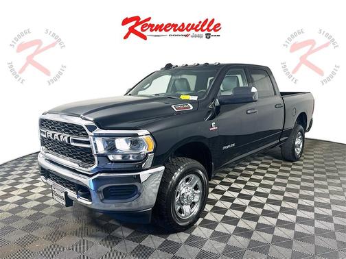 2022 RAM 2500 Tradesman Crew Cab 4x4 6'4' Box