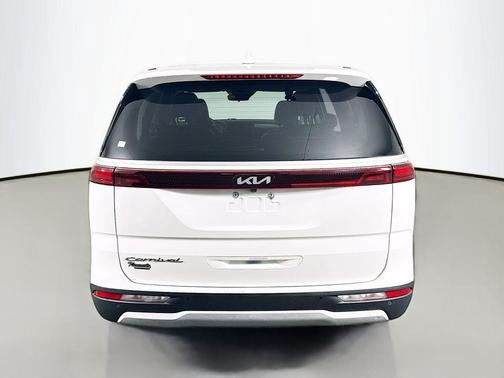 2022 Kia Carnival LXS