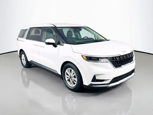 2022 Kia Carnival LXS