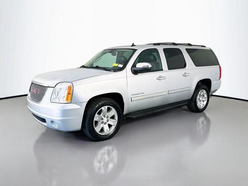 Quicksilver Metallic 2013 GMC Yukon XL 1500 SLT